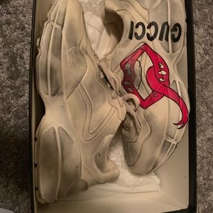 Gucci sneakers